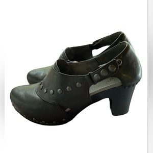 Dansko Rae. Eu size 37.